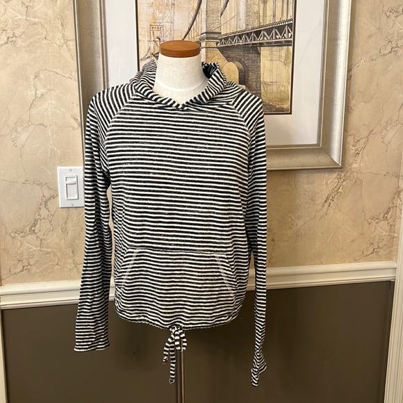 the lady & the sailor Tops - The Lady and the Sailor stripe Hoodie Size 3